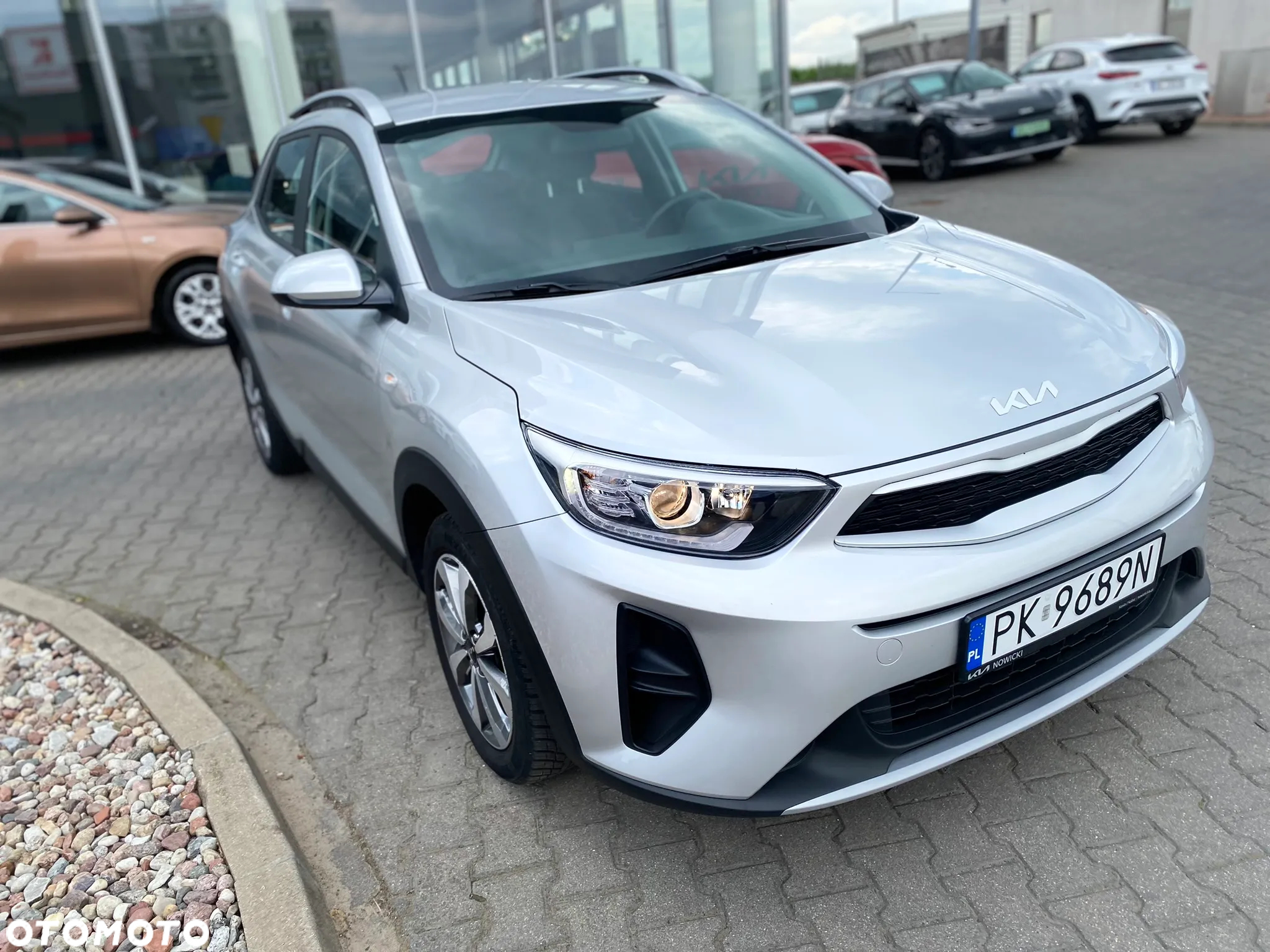 Kia Stonic 1.0 T-GDI M DCT - 4