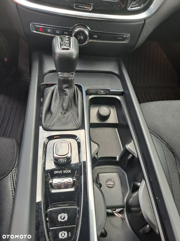 Volvo V60 D3 Geartronic - 22