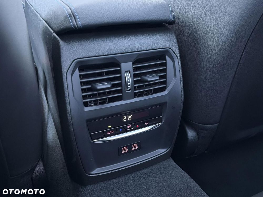 BMW Seria 3 - 16