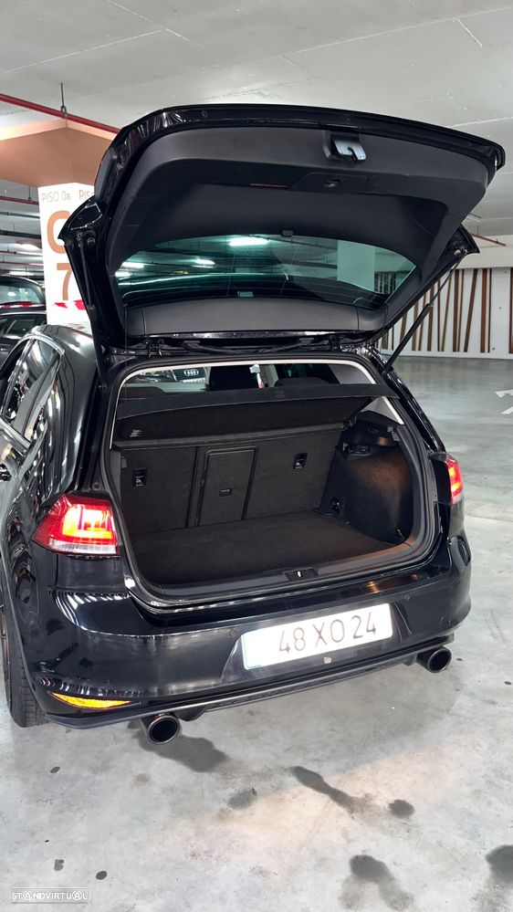 VW Golf 1.6 TDI BlueMotion Lounge - 23