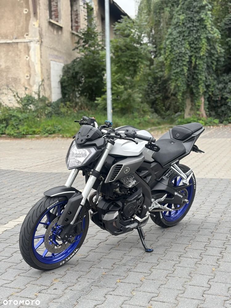 Yamaha MT - 8