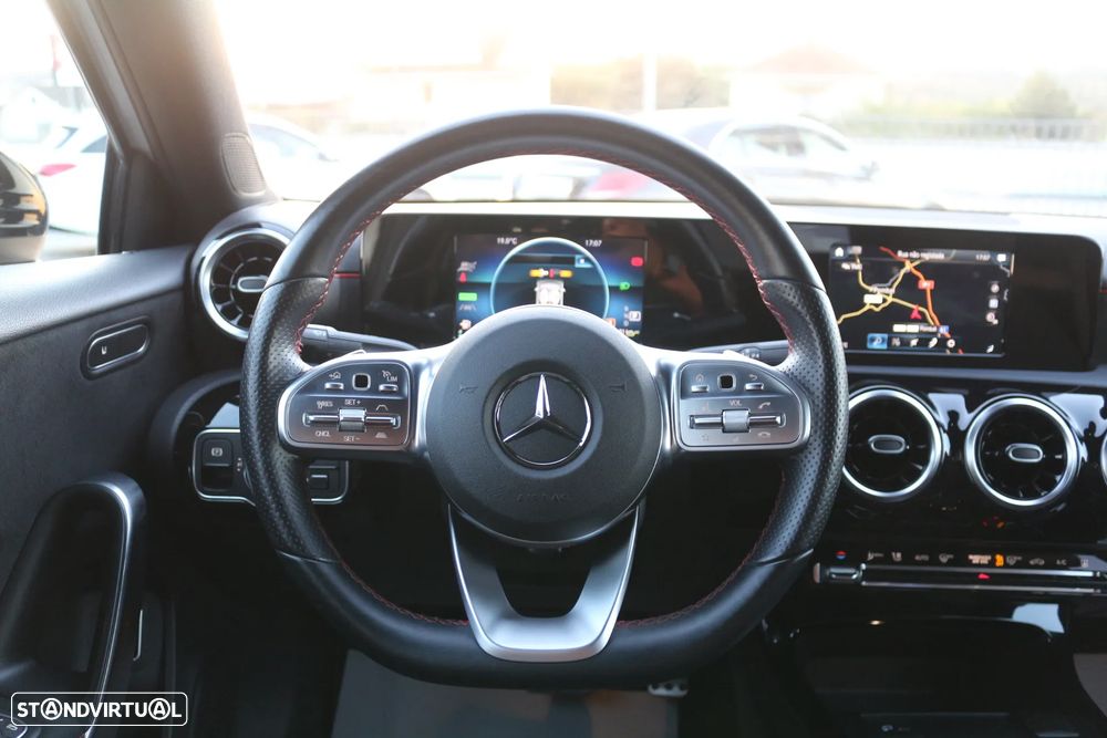 Mercedes-Benz A 250 Limousine e AMG Line - 18