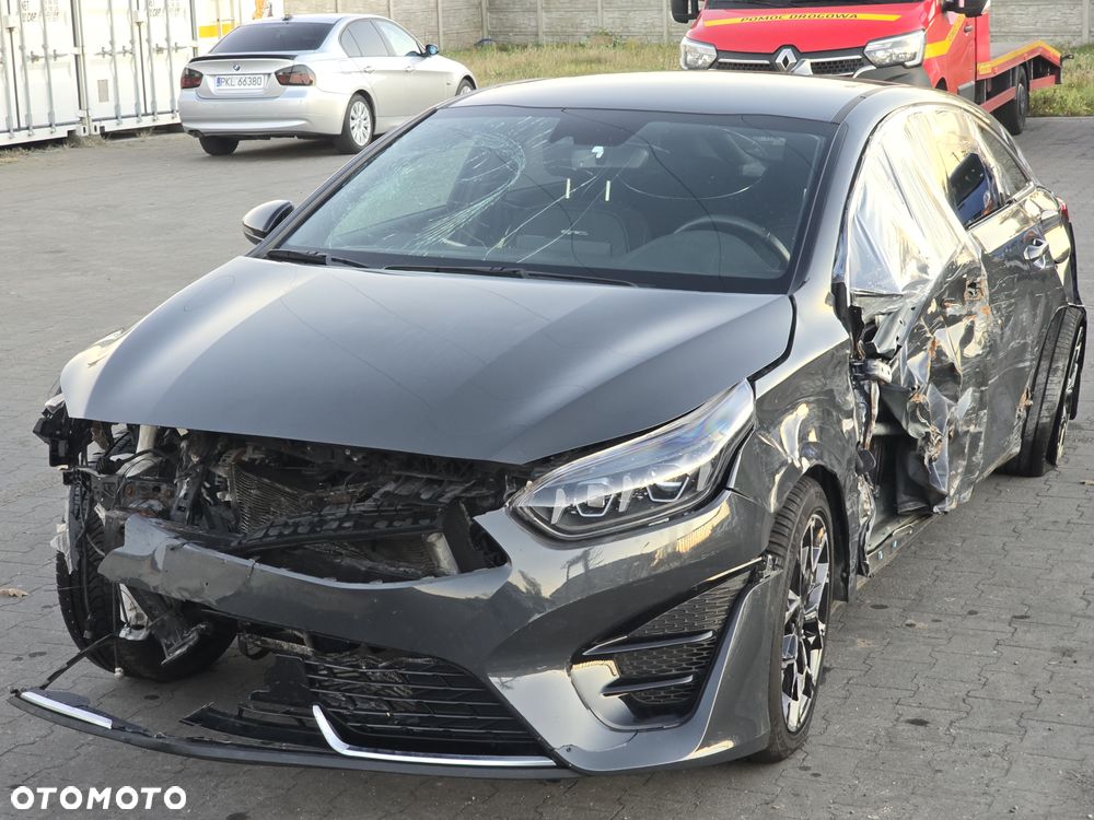 Kia ProCeed 1.5 T-GDI OPF GT LINE - 13