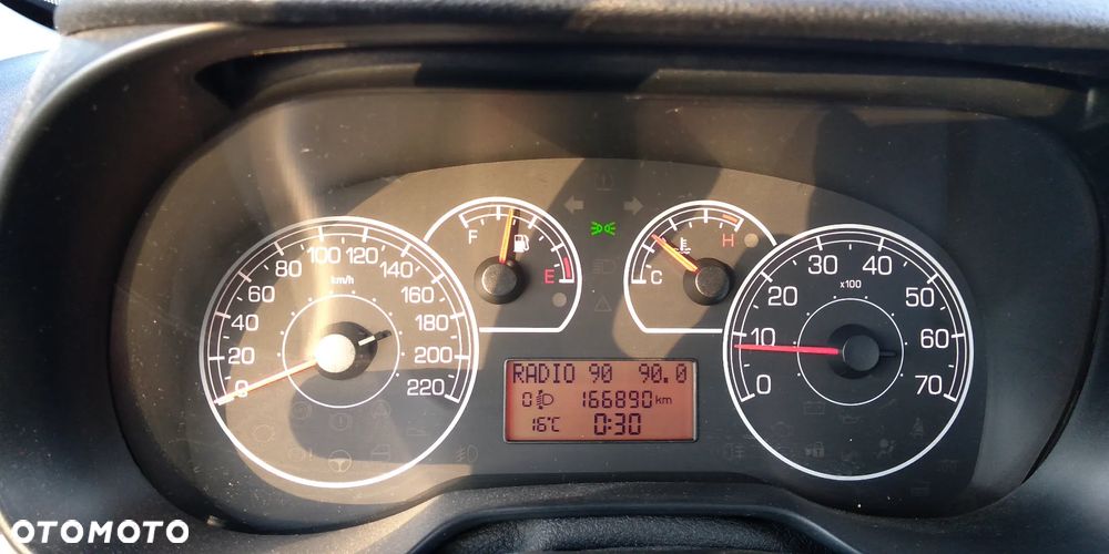 Fiat Grande Punto - 13