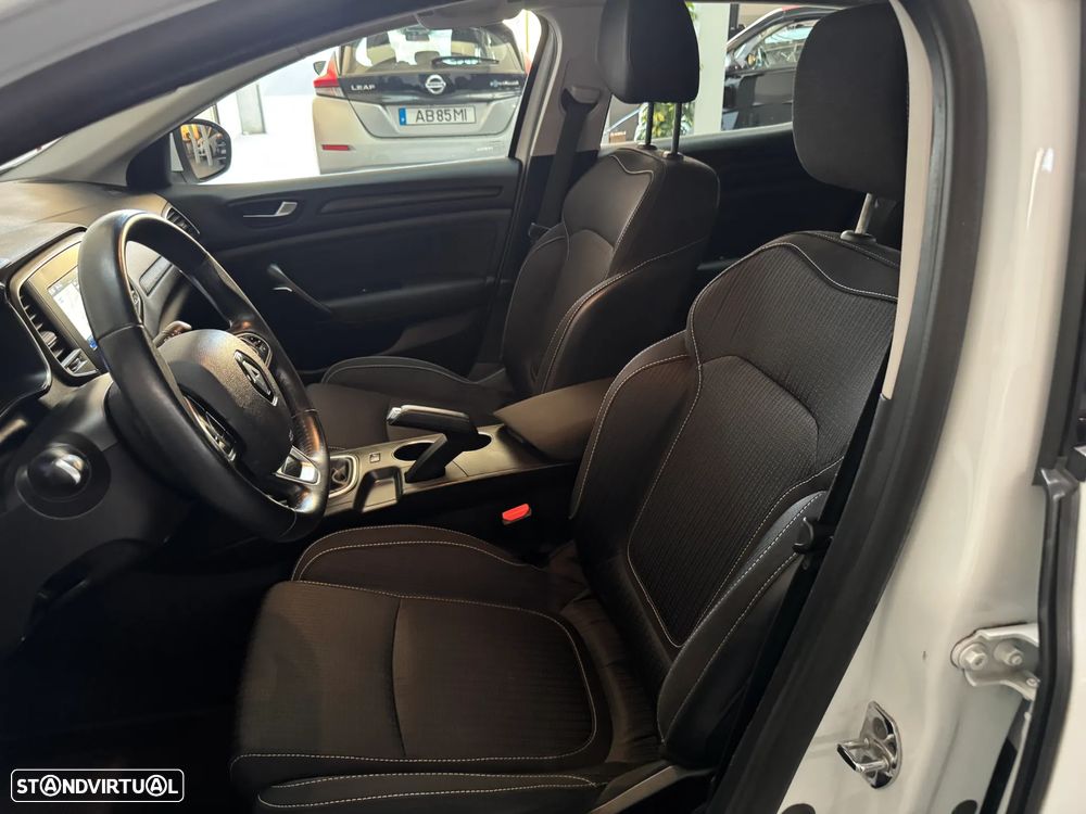 Renault Mégane 1.5 dCi Confort - 11