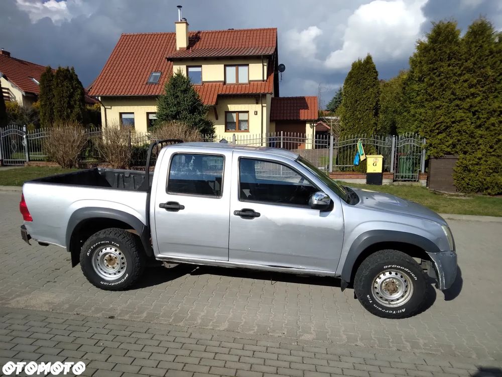 Isuzu D-Max 2.5d DC Basic - 4