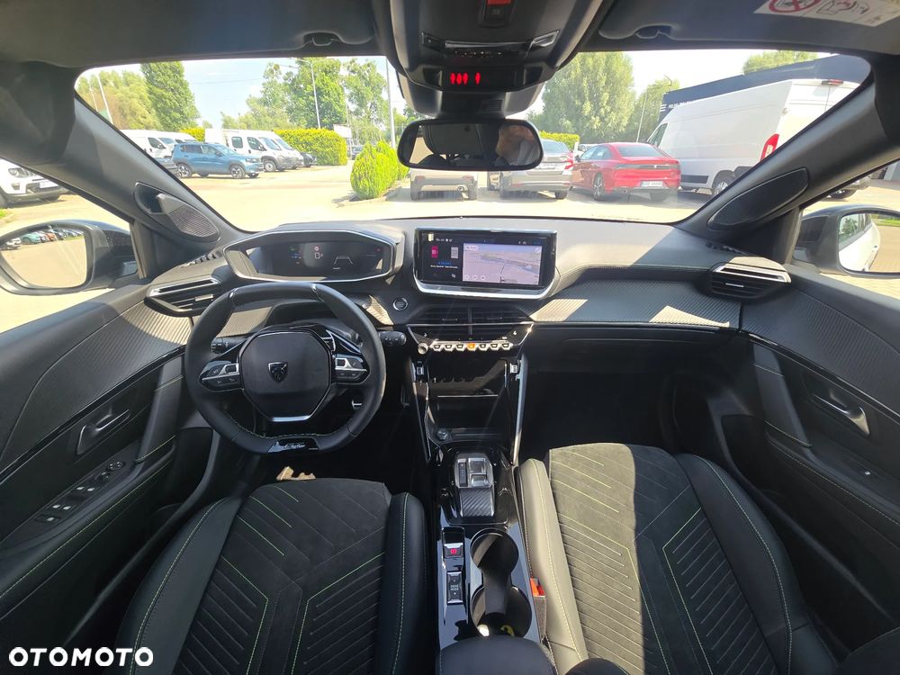 Peugeot 208 1.2 mHEV GT - 26