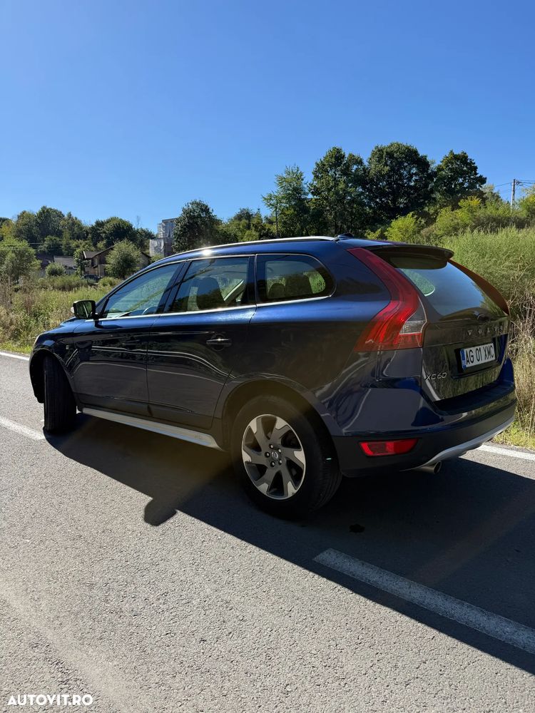 Volvo XC 60 D4 AWD Geartronic Ocean Race - 3