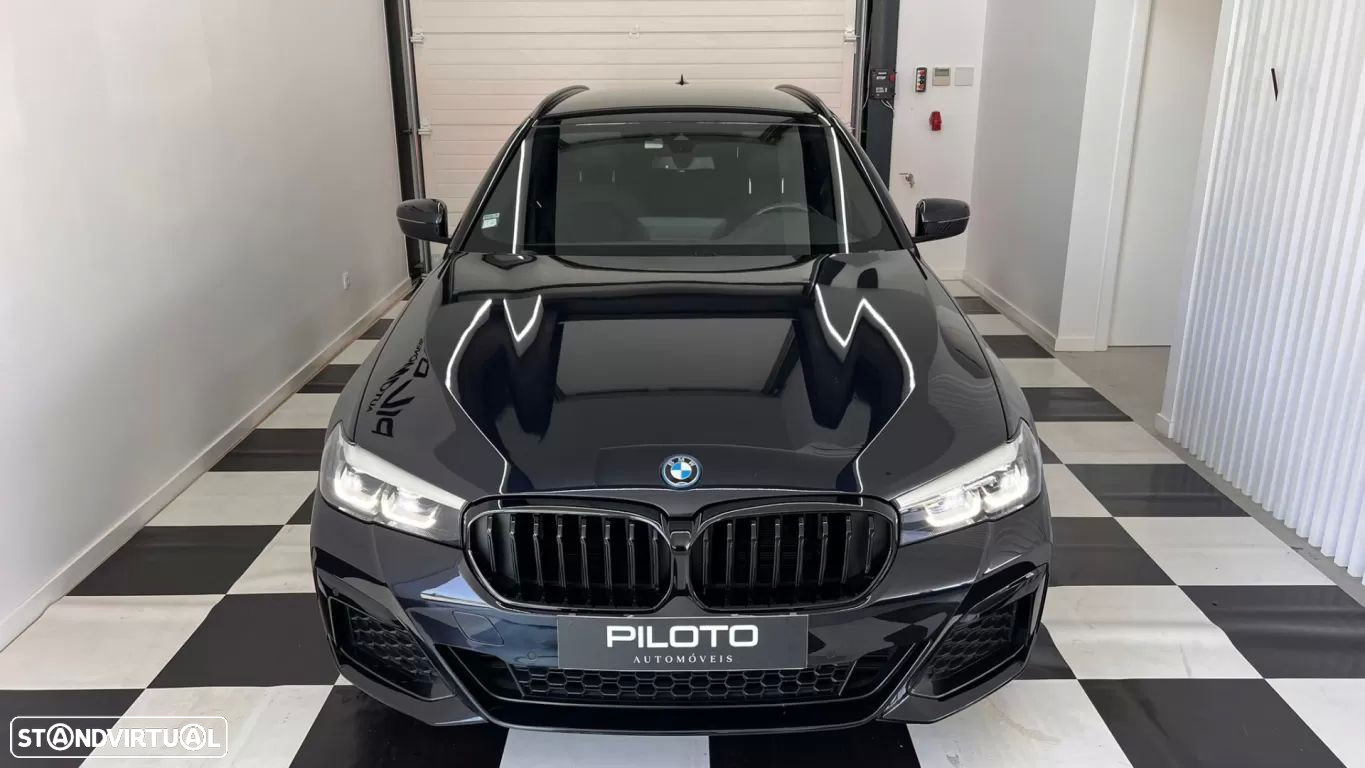 BMW 530 e Pack Desportivo M - 2