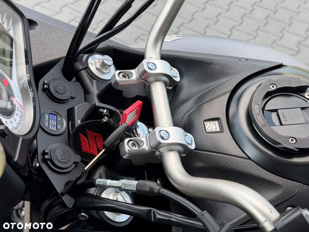 Suzuki V-STROM - 26