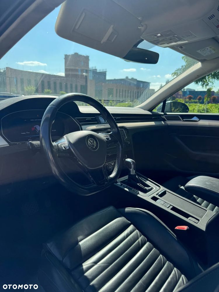 Volkswagen Passat - 7