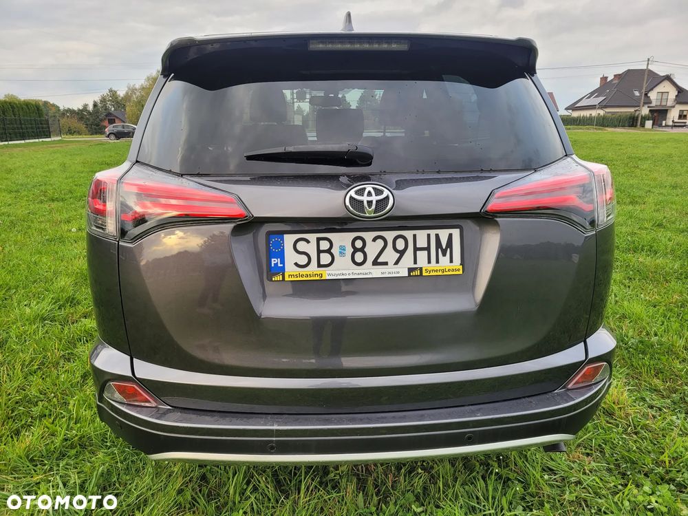 Toyota RAV4 - 7