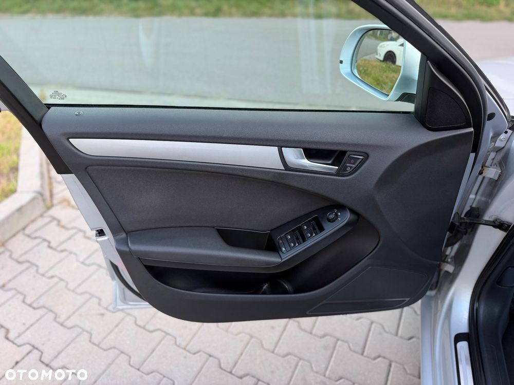 Audi A4 Avant 1.8 TFSI Attraction - 25