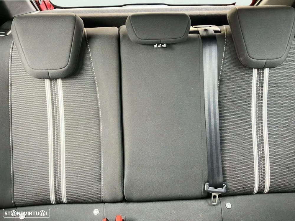 Opel Corsa 1.2 T GS - 17