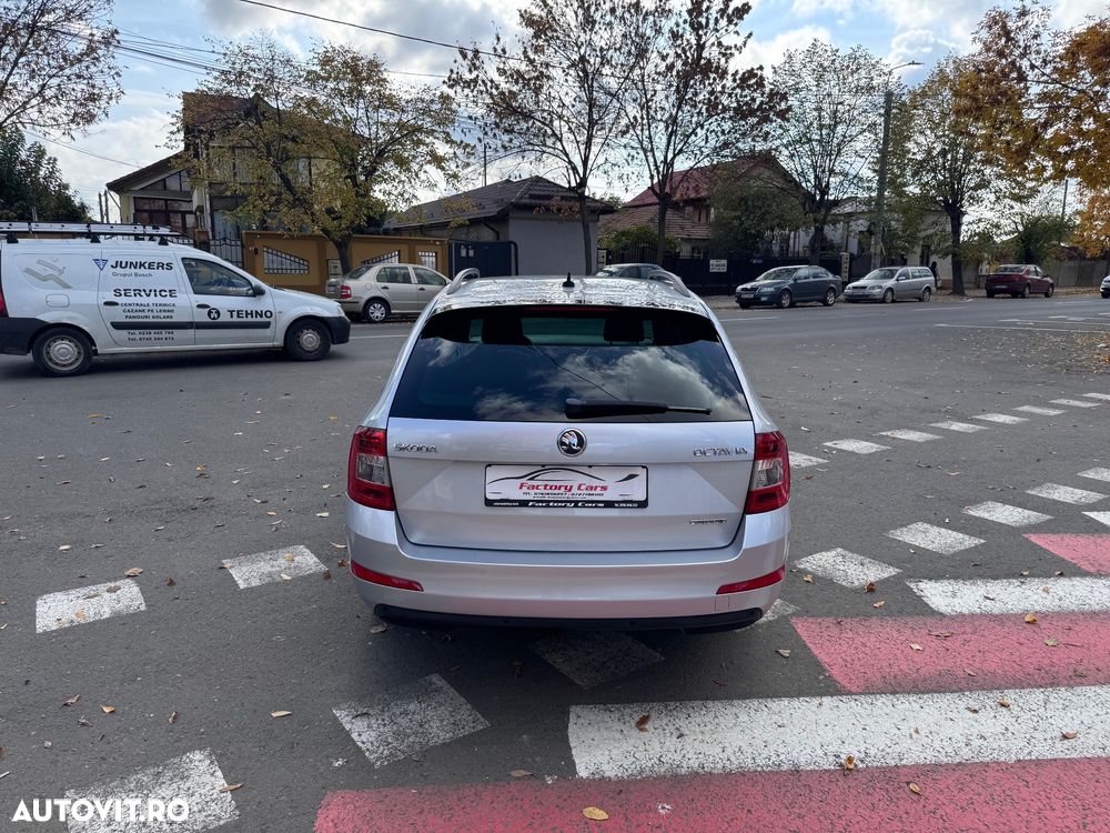 Skoda Octavia 1.6 TDI DSG Style - 30