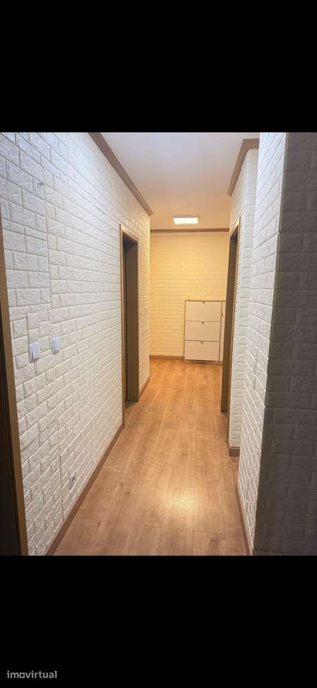 T3 em Marvila com 2 casas de banho e elevador - Grande imagem: 2/10