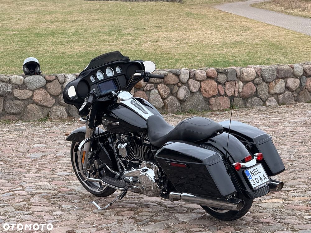 Harley-Davidson FLHXS Special - 11