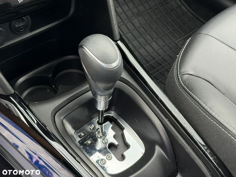 Peugeot 2008 PureTech 110 Stop&Start EAT6 Allure - 27