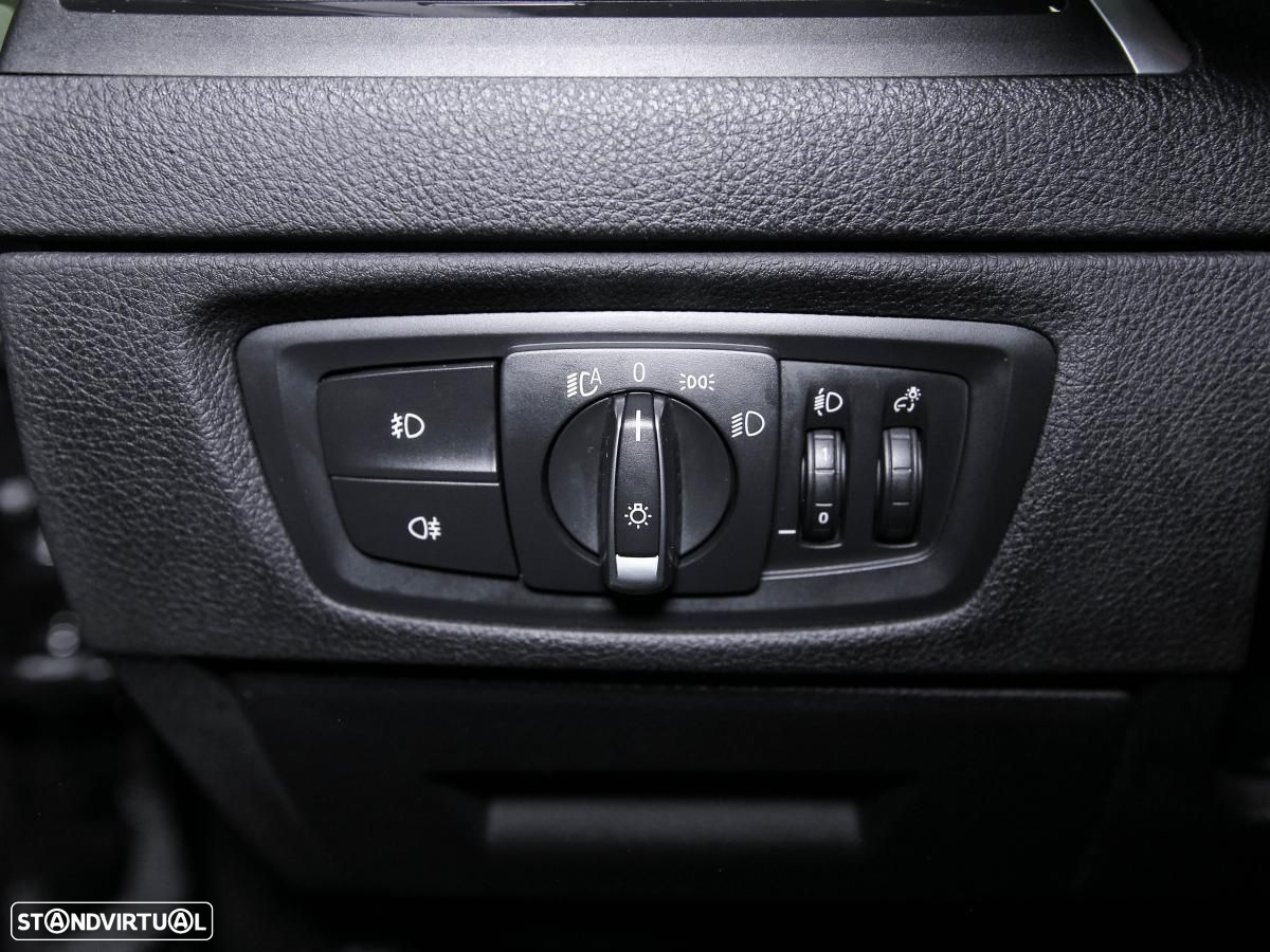 BMW 116 d Auto - 12