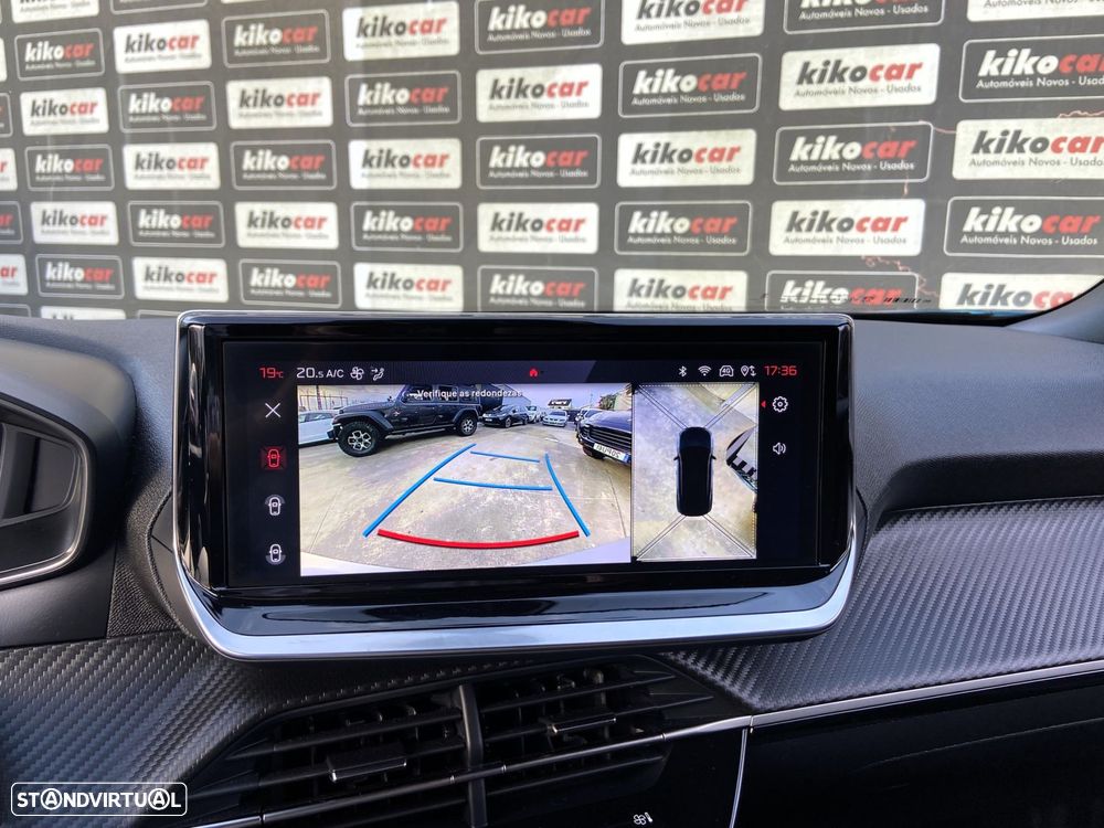 Peugeot 2008 1.2 PureTech Allure - 17