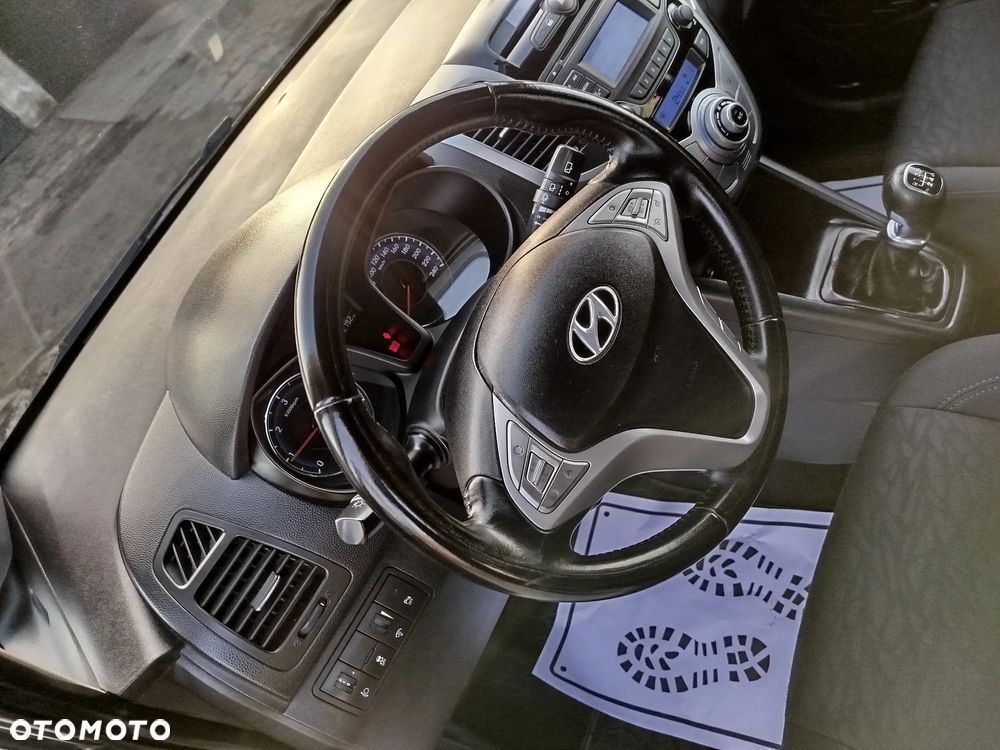 Hyundai ix20 1.6 CRDi Fifa World Cup Edition - 26