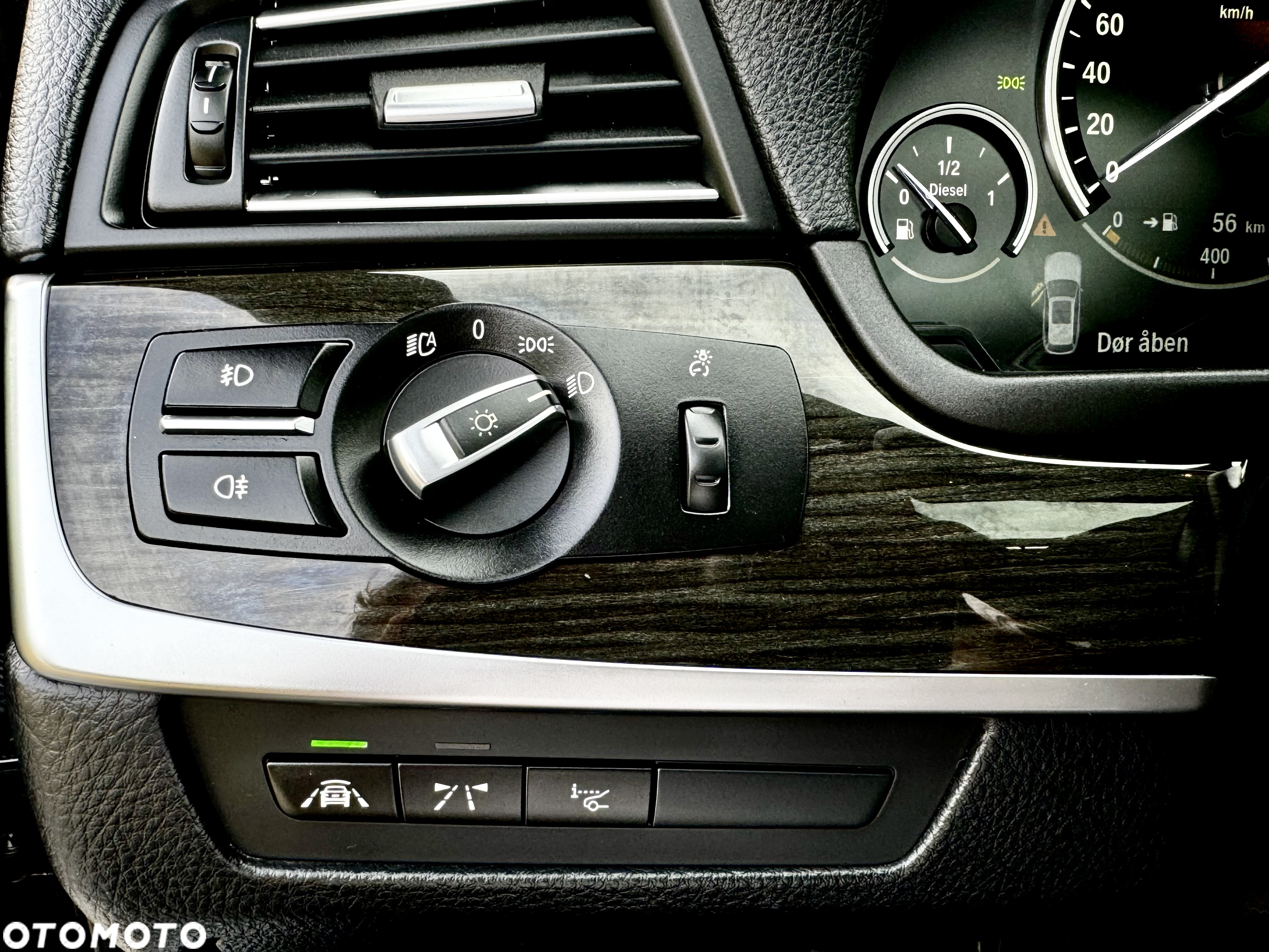 BMW Seria 5 520d Touring M Sport Edition - 38