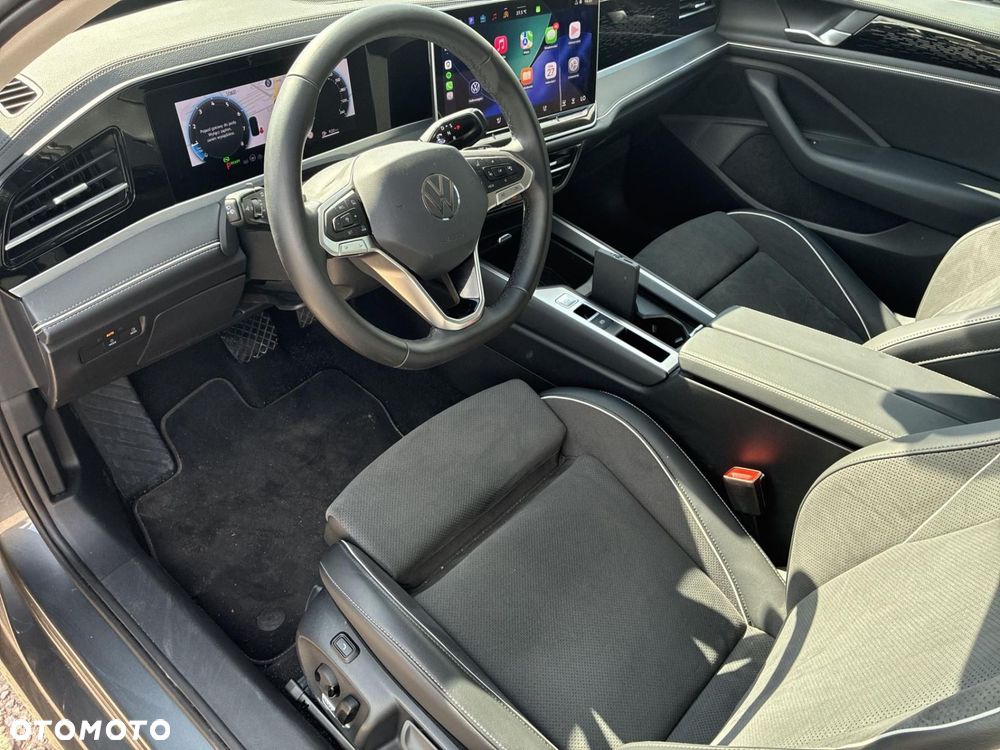 Volkswagen Passat - 10