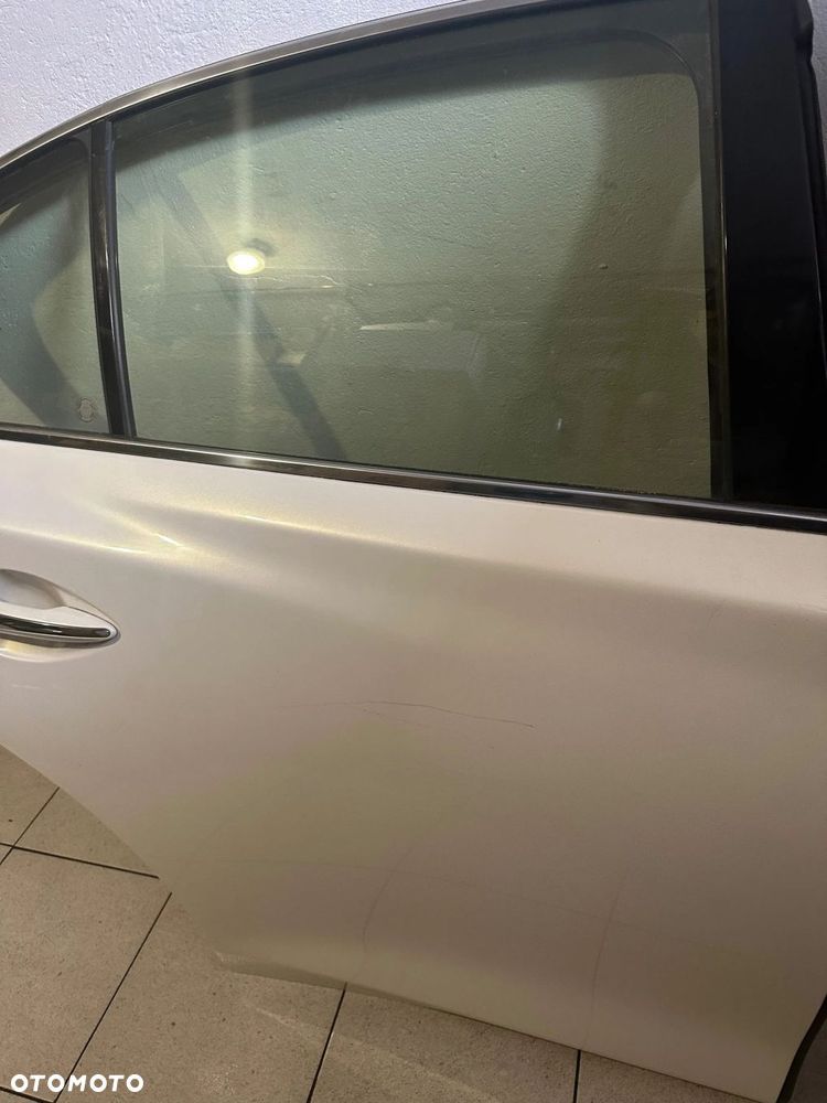 Infiniti Q50 Drzwi prawy tył - 6