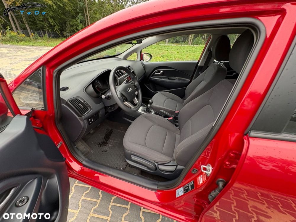 Kia Rio - 19