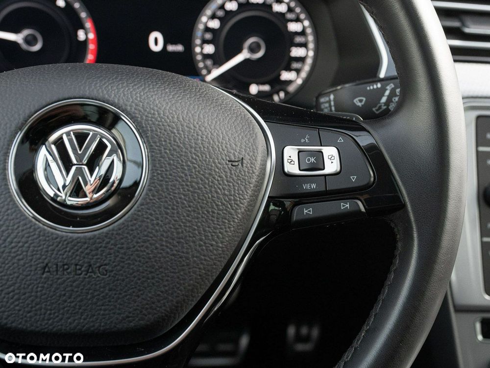 Volkswagen Passat Alltrack 2.0 TDI SCR 4Mot DSG7 - 17