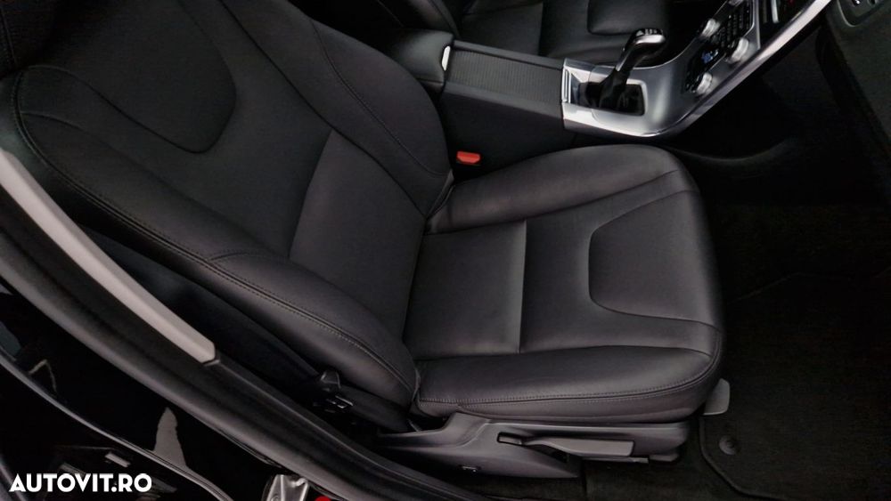 Volvo V60 D3 Summum - 17