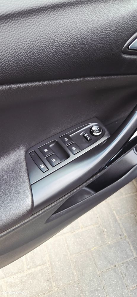 Opel Astra 1.6 BiTurbo D Start/Stop Sports Tourer Ultimate - 25