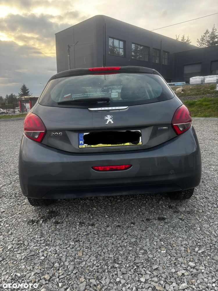Peugeot 208 - 6