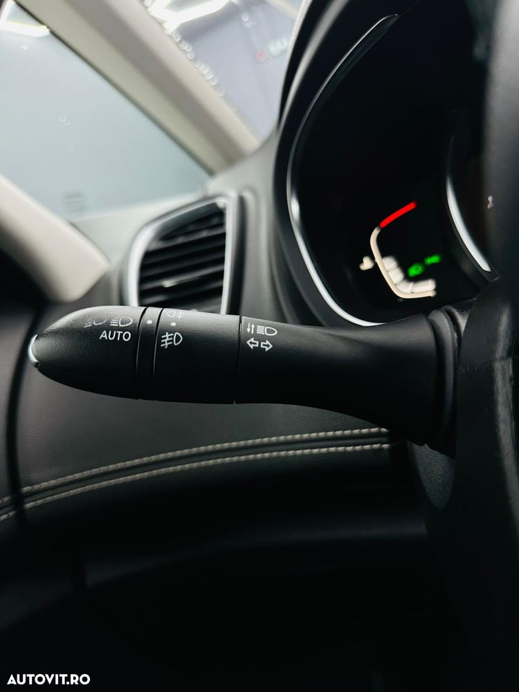 Renault Scenic ENERGY TCe 130 INTENS - 28