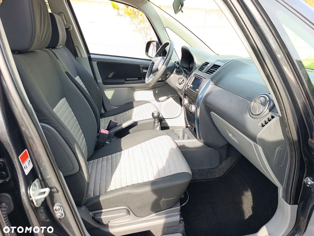Suzuki SX4 1.6 GLX / Comfort - 16