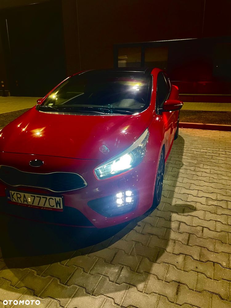 Kia ProCeed 1.6 T-GDI GT XL - 32
