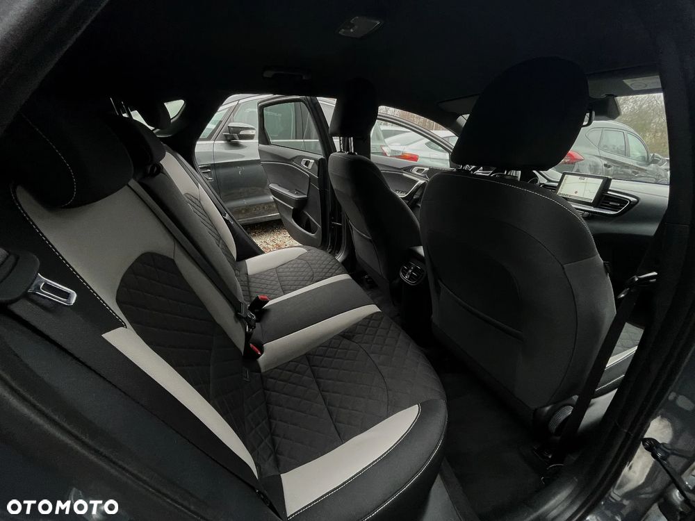 Kia ProCeed 1.6 CRDi GT Line - 17