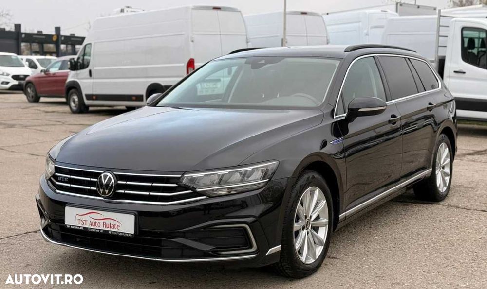 Volkswagen Passat - 2