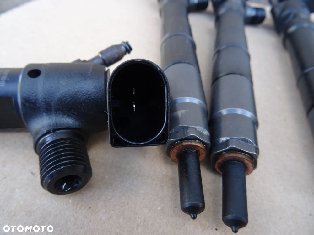 WTRYSK WTRYSKIWACZ 04L130277BF VW AUDI 1.6 TDI - 4