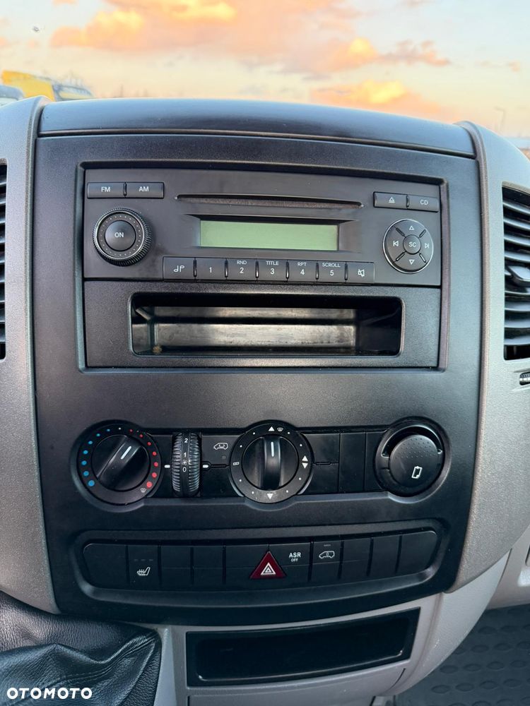 Volkswagen Crafter, Bliźniak, Doka 5/6 osób, Dźwig HMF 500kg - 10