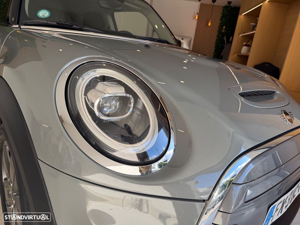 MINI 3 Portas Cooper SE Essential - 6