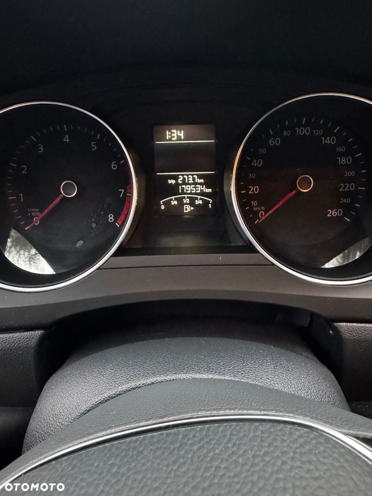 Volkswagen Jetta - 10