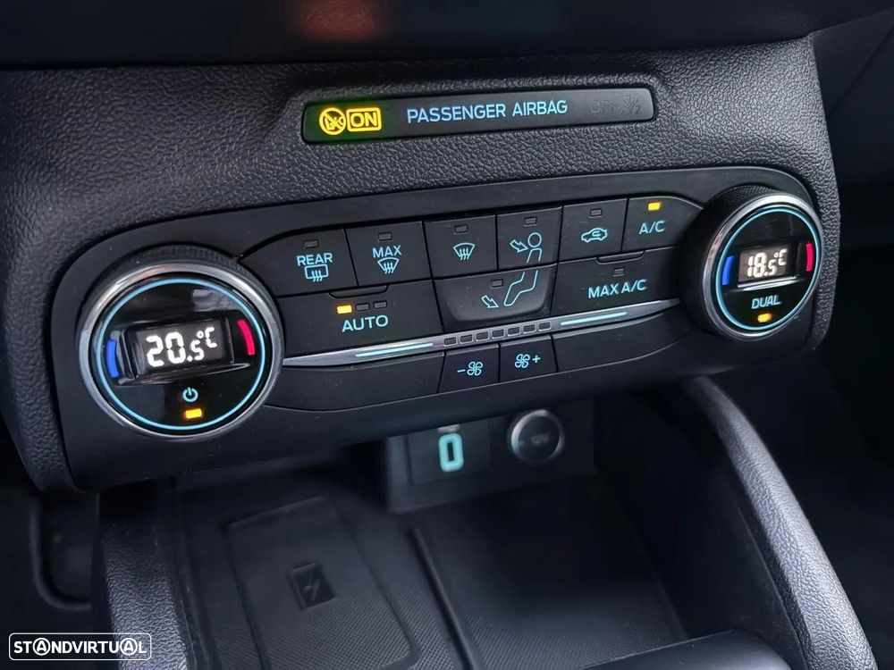 Ford Focus SW 1.0 EcoBoost ST-Line - 50