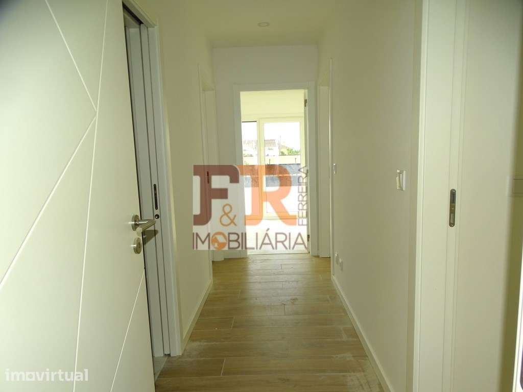 Moradia Isolada Térrea V4 com Garagem - Quinta do Anjo Palmela - Grande imagem: 5/37