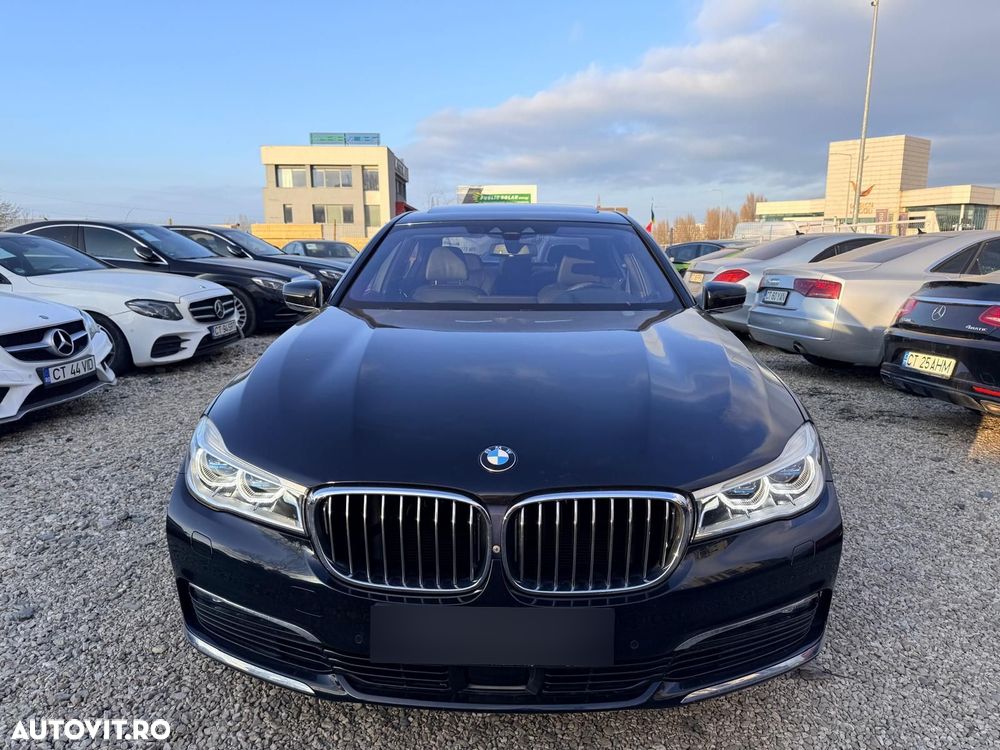 BMW 7 Series 2019 — imagine 27