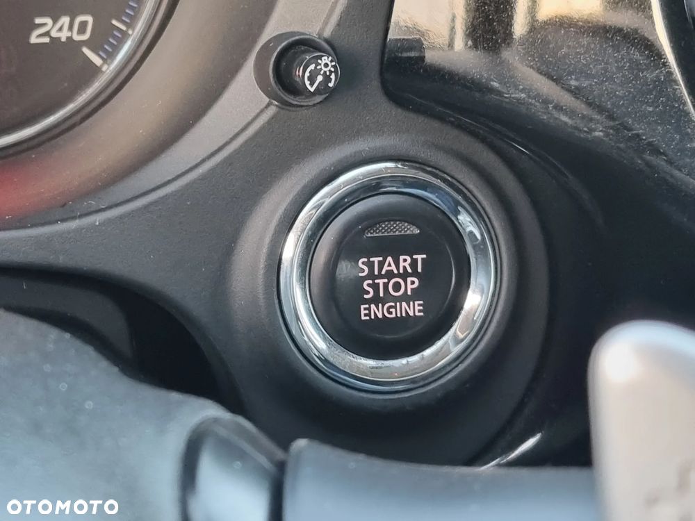 Mitsubishi Outlander 2.2 DI-D Intense + SDA 4WD - 22