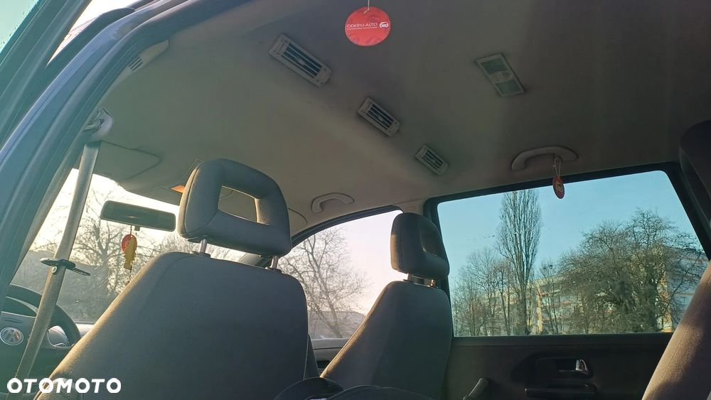 Volkswagen Sharan 1.9 TDI Comfortline - 6