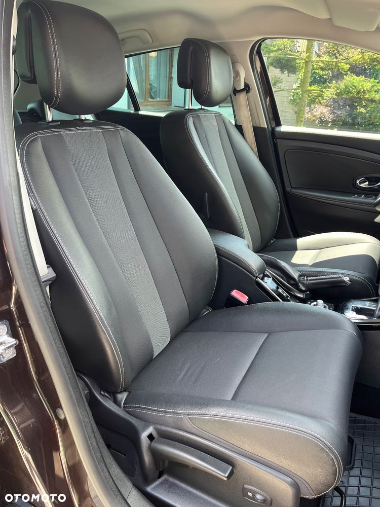 Renault Megane dCi 110 FAP EDC Bose Edition - 11