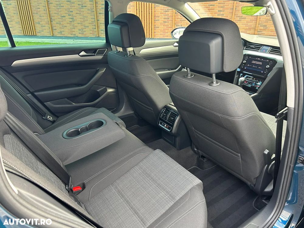 Volkswagen Passat Variant 2.0 TDI DSG Business - 6