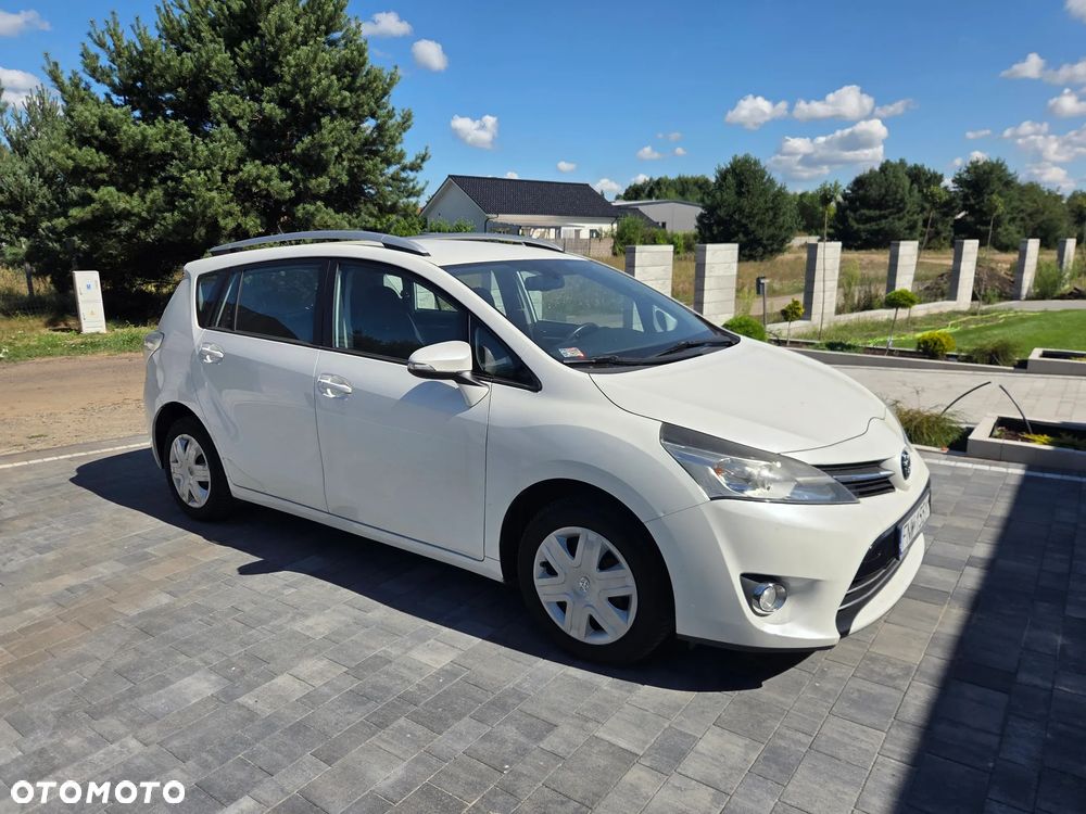 Toyota Verso 1.8 Sol 7os - 1